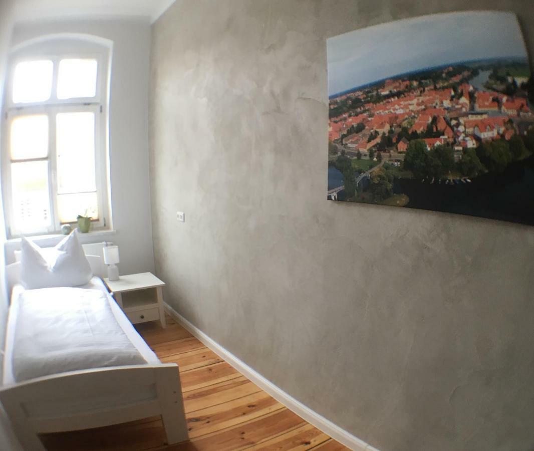 Das Bilderbuchcafe - Ferien - Apartment No 3 - Markt 7 Havelberg Eksteriør bilde